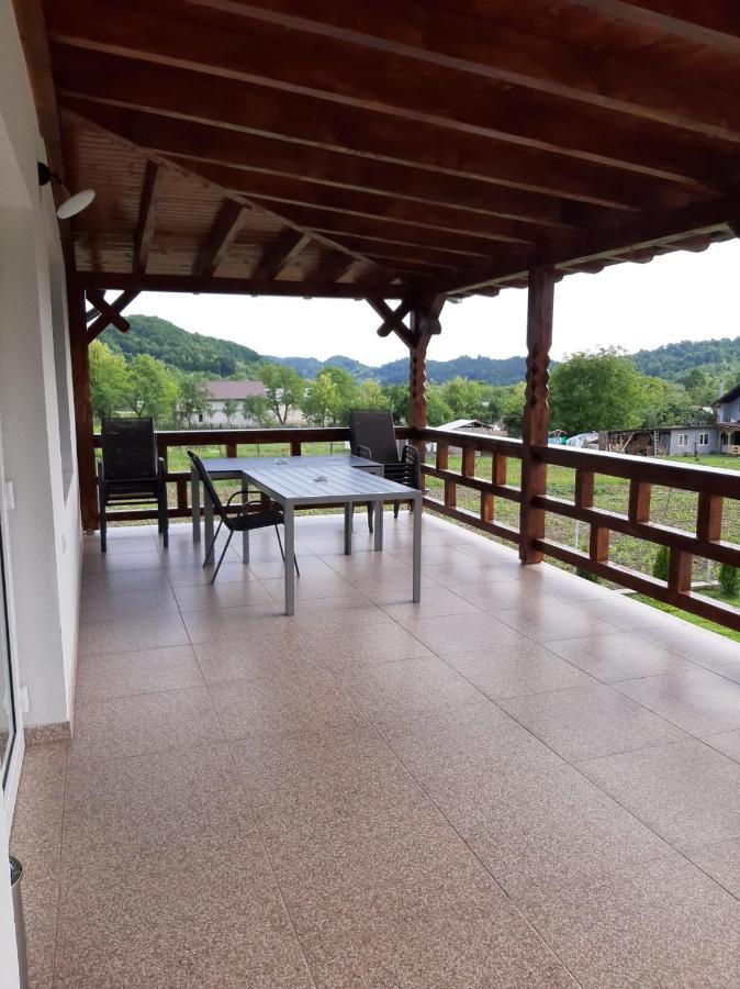 Casa Dumitru Hotel Ceraşul Екстериор снимка