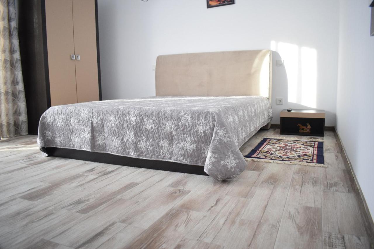 Casa Dumitru Hotel Ceraşul Екстериор снимка