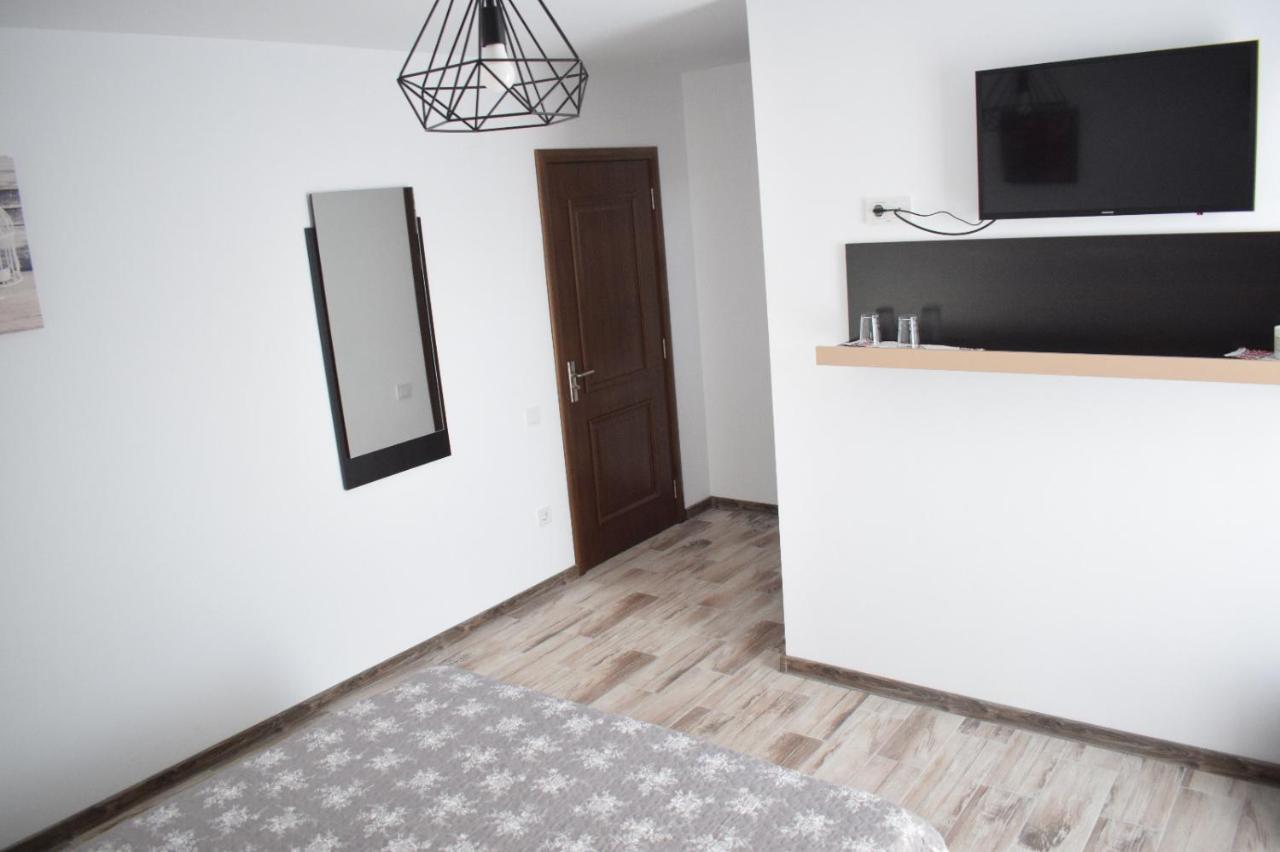 Casa Dumitru Hotel Ceraşul Екстериор снимка